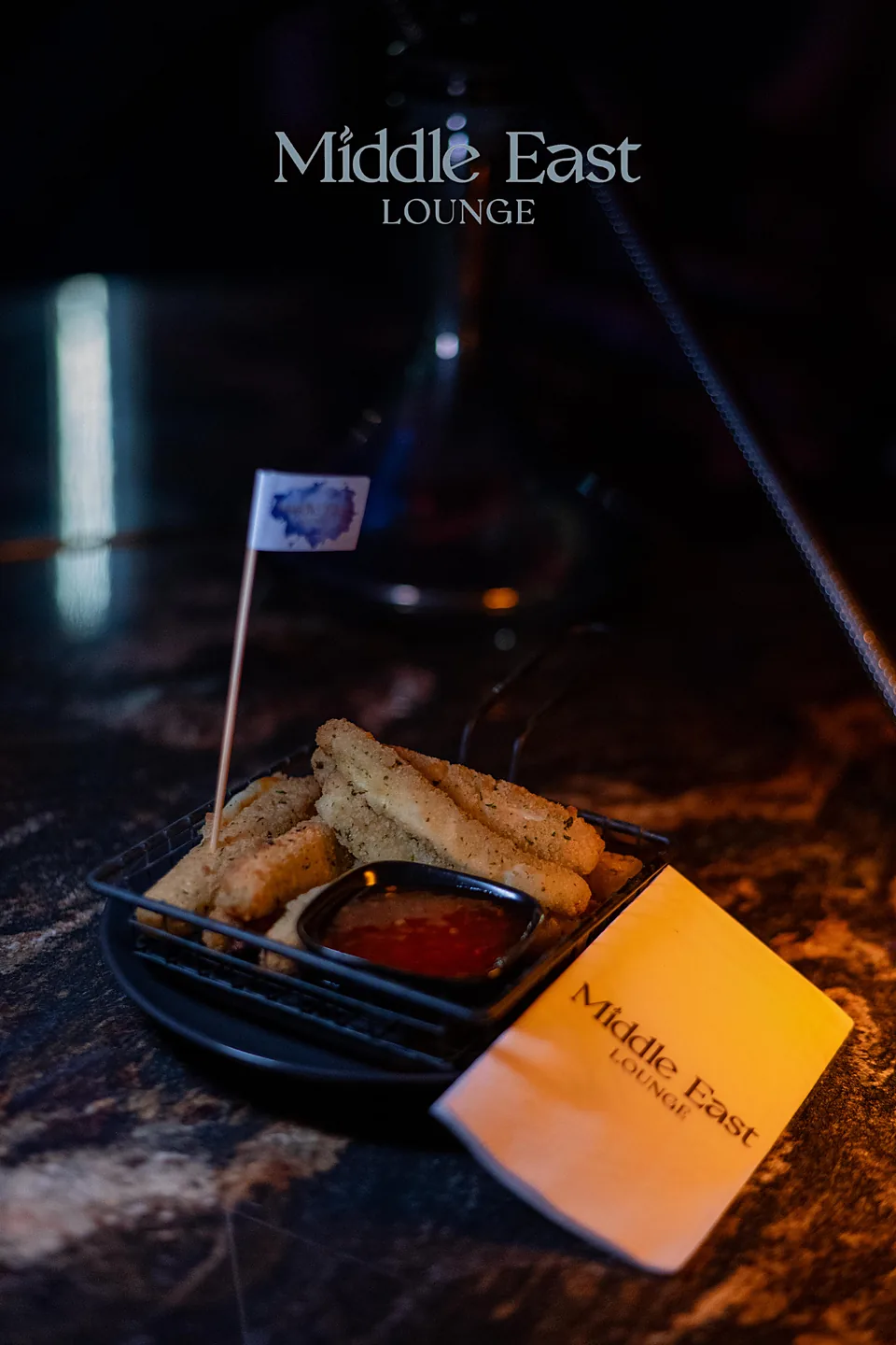 Mozzarella-Sticks mit Dip